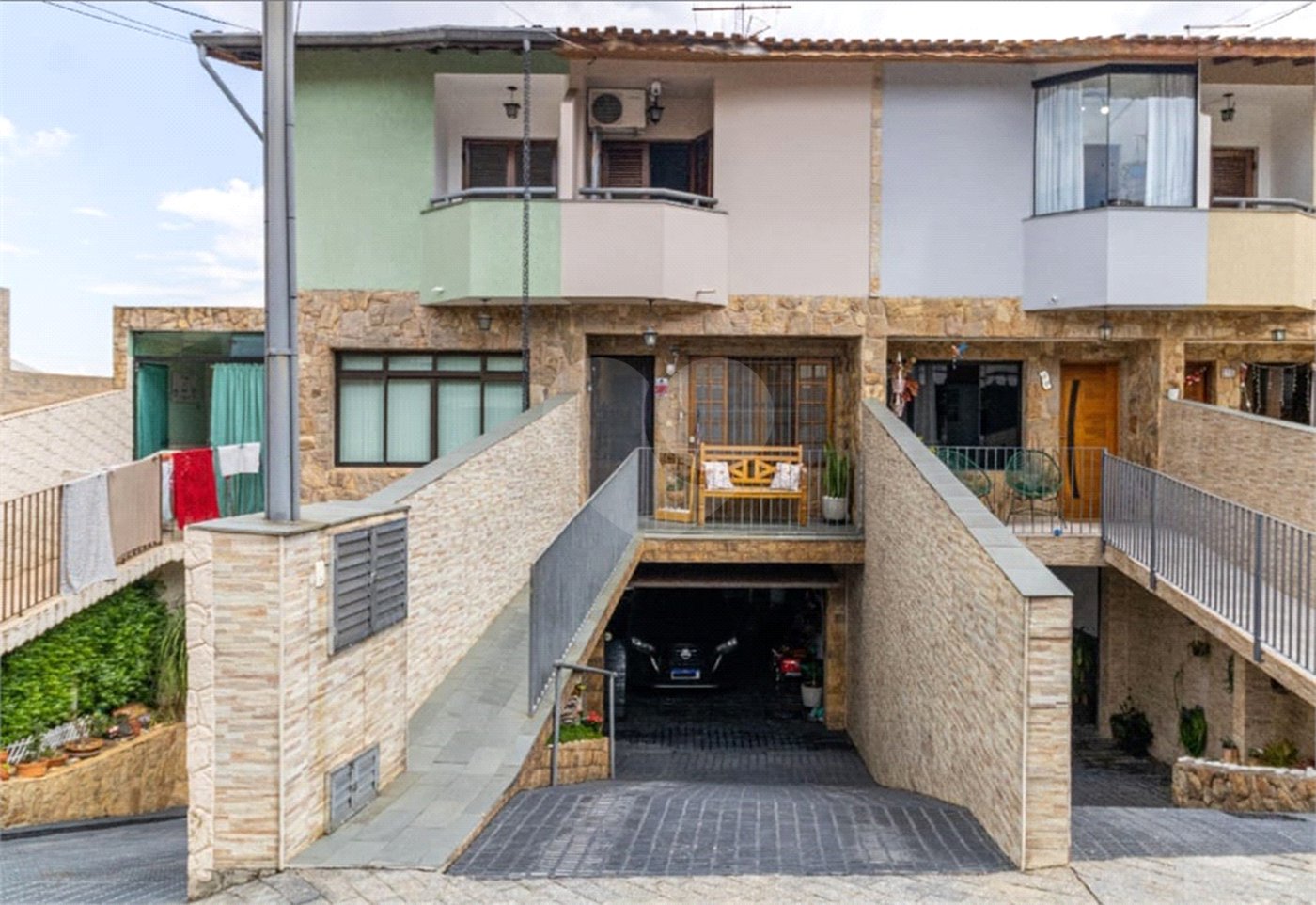 Casa à venda com 2 quartos, sendo 1 suíte, no condomínio Colina de Goiás, São Paulo - SP