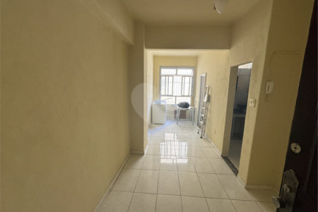 Kitnet à venda com 1 quarto no Centro, Rio de Janeiro, RJ