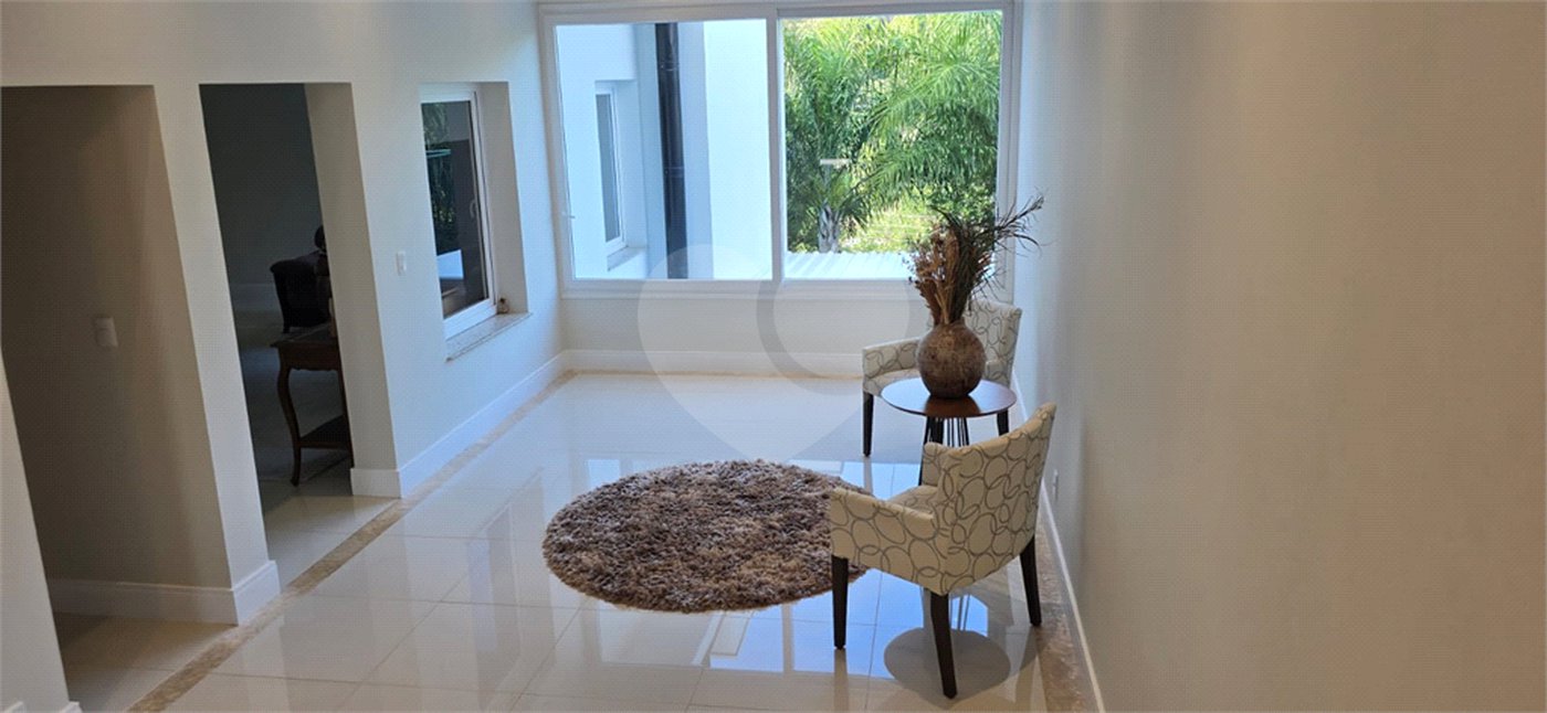 Casa à venda com 7 quartos, sendo 5 suítes, em Residencial Jardim Primavera, Louveira, SP