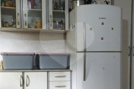 Chácara à venda com 5 quartos, sendo 1 suíte, em Estância São Luís, Suzano, SP
