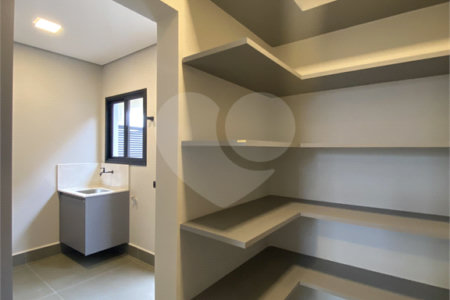 Casa à venda com 3 suítes no condomínio Portal dos Bandeirantes, Salto - SP