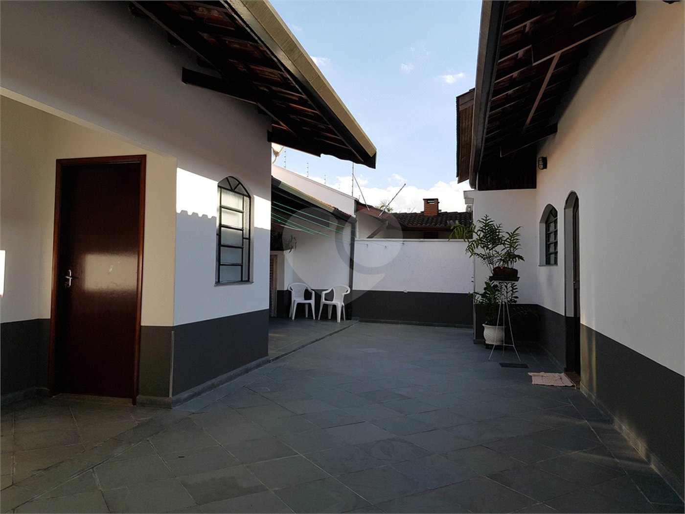 Casa à venda com 3 quartos, sendo 1 suíte, no condomínio City Campo Grande, São Paulo - SP