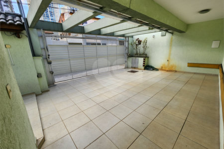 Casa à venda com 4 quartos, sendo 3 suítes,  em Vila Rosália, Guarulhos, SP