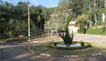 Casa à venda com 4 suítes em Alpes dos Araçás (jordanésia), Cajamar, SP