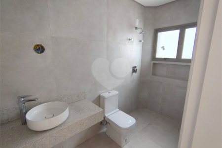 Casa à venda com 4 quartos, sendo 3 suítes,  no condomínio Villa Verde, Jundiaí - SP