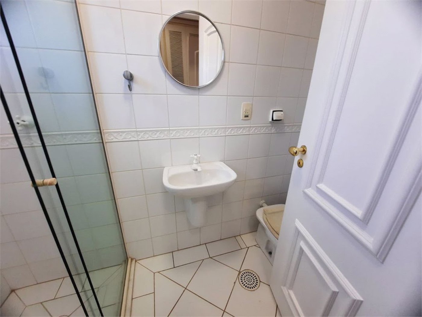 Apartamento Residencial à venda, Balneário Cidade Atlântica, Guarujá - AP1137.