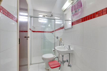 Sobrado à venda com 3 quartos, sendo 1 suíte, em Chácara Flora, São Paulo, SP