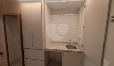 Apartamento à venda com 1 suíte em Moema, São Paulo, SP