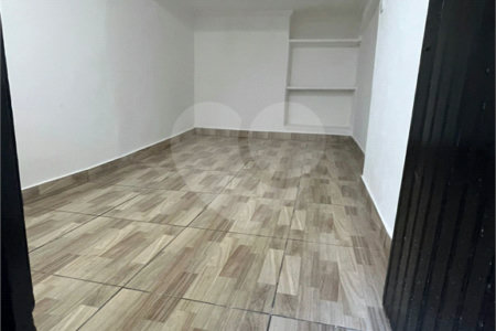 Casa à venda com 3 quartos, sendo 1 suíte,  em Jardim Monte Kemel, São Paulo, SP