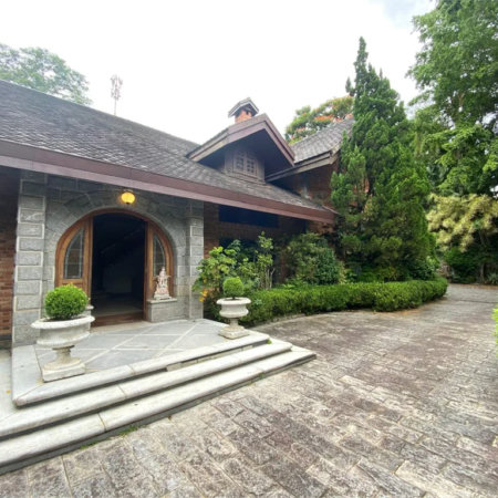 Casa à venda ou para alugar com 5 quartos, sendo 3 suítes, em Fazenda Morumbi, São Paulo, SP
