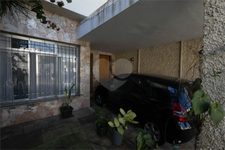 Sobrado à venda com 3 quartos, sendo 1 suíte,  em Jardim Ataliba Leonel, São Paulo, SP