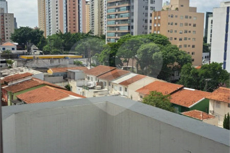 Apartamento à venda com 3 quartos, sendo 1 suíte,  em Vila Olímpia, São Paulo, SP
