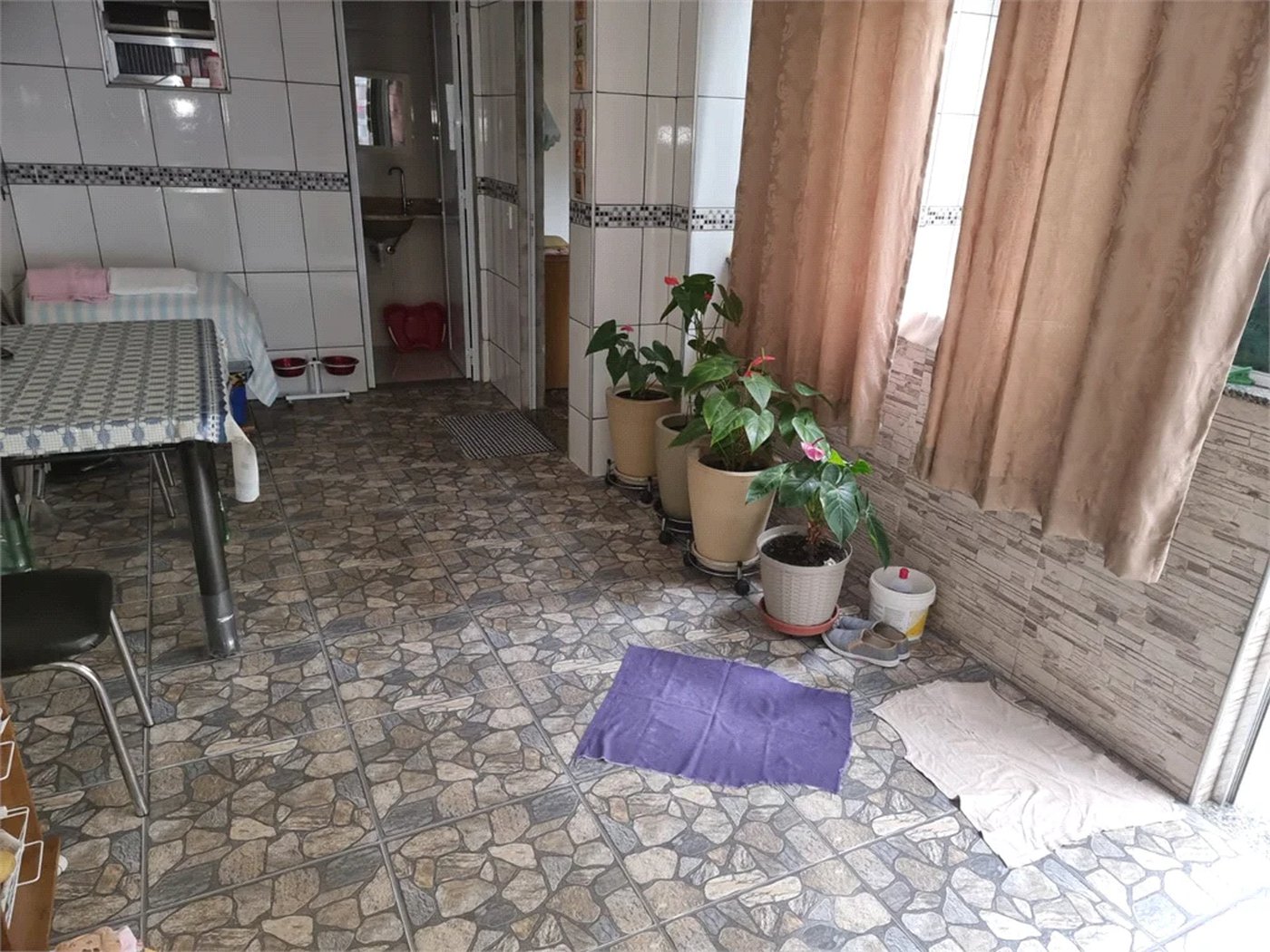 Sobrado à venda com 3 quartos, sendo 1 suíte,  em Jardim Campo Limpo, São Paulo, SP