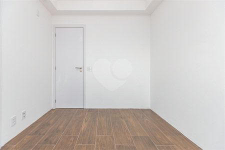Apartamento à venda com 3 suítes em Jardim Marajoara, São Paulo, SP