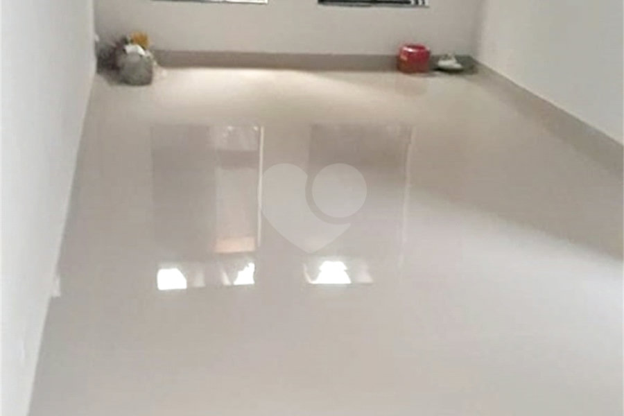 Sobrado à venda com 4 quartos, sendo 3 suítes,  em Tremembé, São Paulo, SP