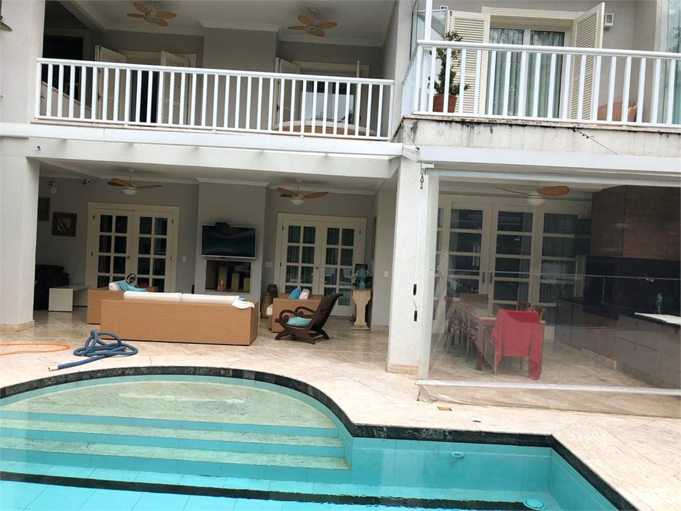 Casa à venda com 4 quartos, sendo 6 suítes, em Fazenda Morumbi, São Paulo, SP