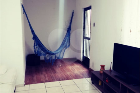 Casa à venda com 2 quartos, sendo 1 suíte, no Centro, Mangaratiba, RJ
