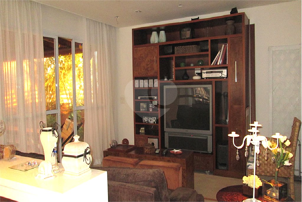 Apartamento à venda com 4 suítes em Vila Suzana, São Paulo, SP