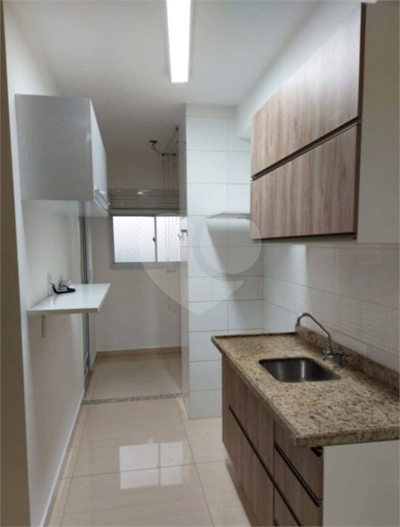 Apartamento para alugar com 3 quartos, sendo 1 suíte, em Lar São Paulo, São Paulo, SP