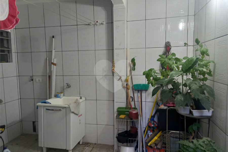 Sobrado à venda com 4 quartos, sendo 1 suíte, em Jardim Peri, São Paulo, SP