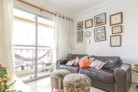 Apartamento à venda com 3 quartos, sendo 1 suíte, em Santa Teresinha, São Paulo, SP