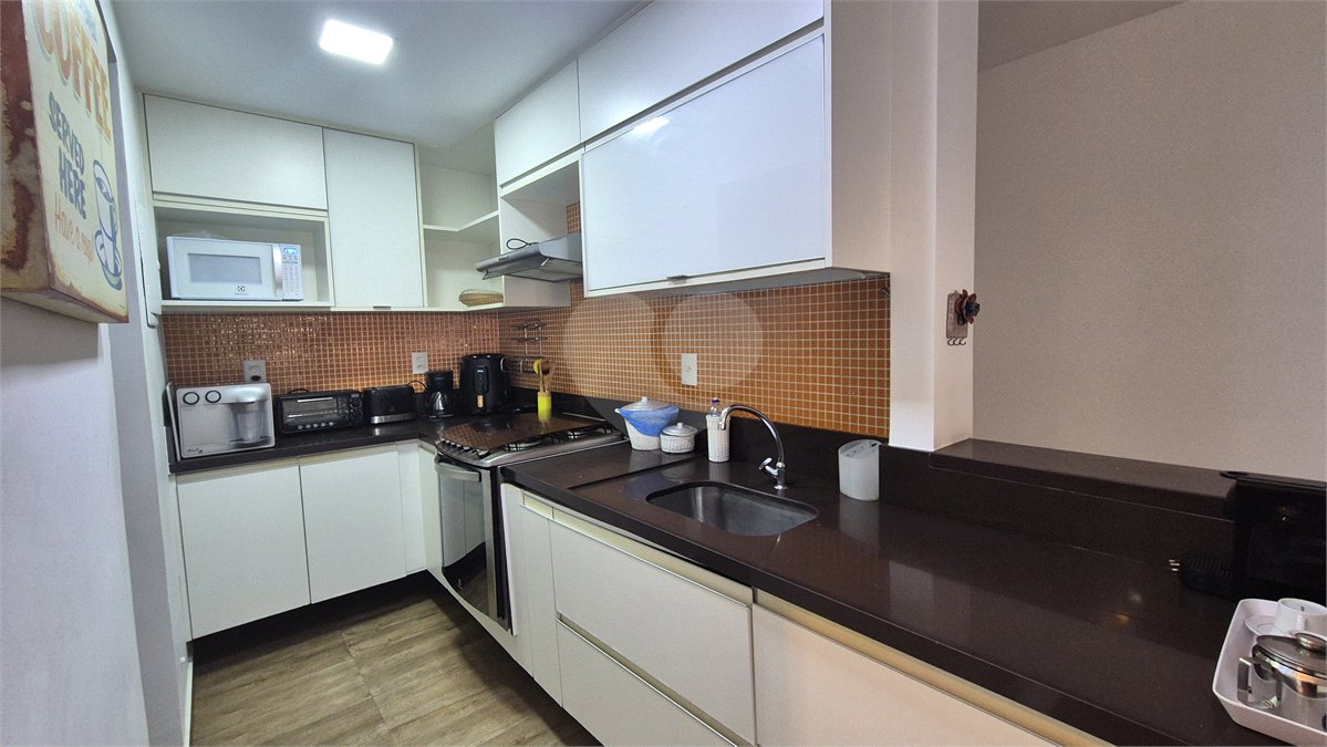 Casa em condomínio à venda com 3 quartos, sendo 2 suítes, em Geribá, Armação dos Búzios, RJ