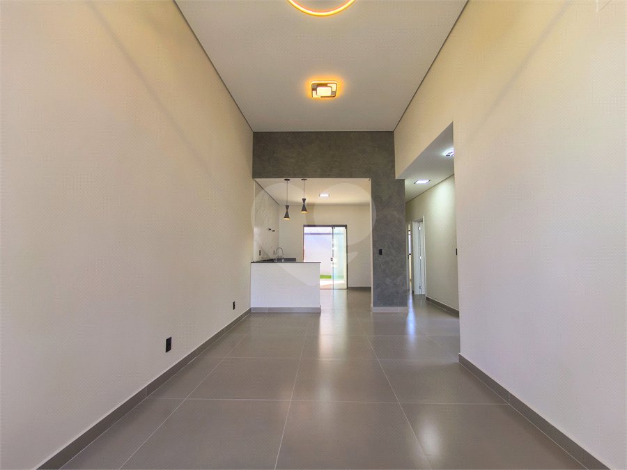 Casa à venda com 3 quartos, sendo 1 suíte, no condomínio Horto Florestal Villagio, Sorocaba - SP