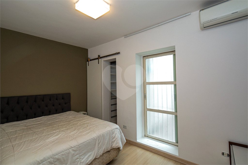 Casa à venda com 3 quartos, sendo 1 suíte, em Campo Belo, São Paulo, SP