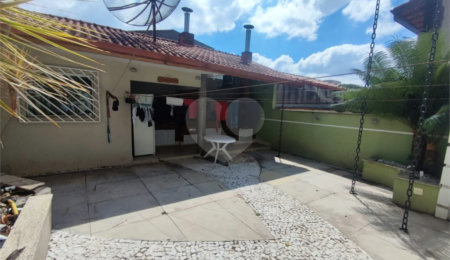 Sobrado à venda com 3 quartos, sendo 2 suítes,  em Vila Pires, Santo André, SP