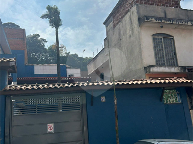 Sobrado à venda com 3 quartos, sendo 1 suíte,  em Tremembé, São Paulo, SP