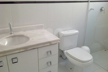 Casa à venda com 3 quartos, sendo 2 suítes,  no condomínio Real Park - Vila Oliveira, Mogi das Cruzes - SP
