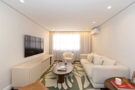 Apartamento à venda com 3 quartos, sendo 1 suíte,  em Vila Uberabinha, São Paulo, SP