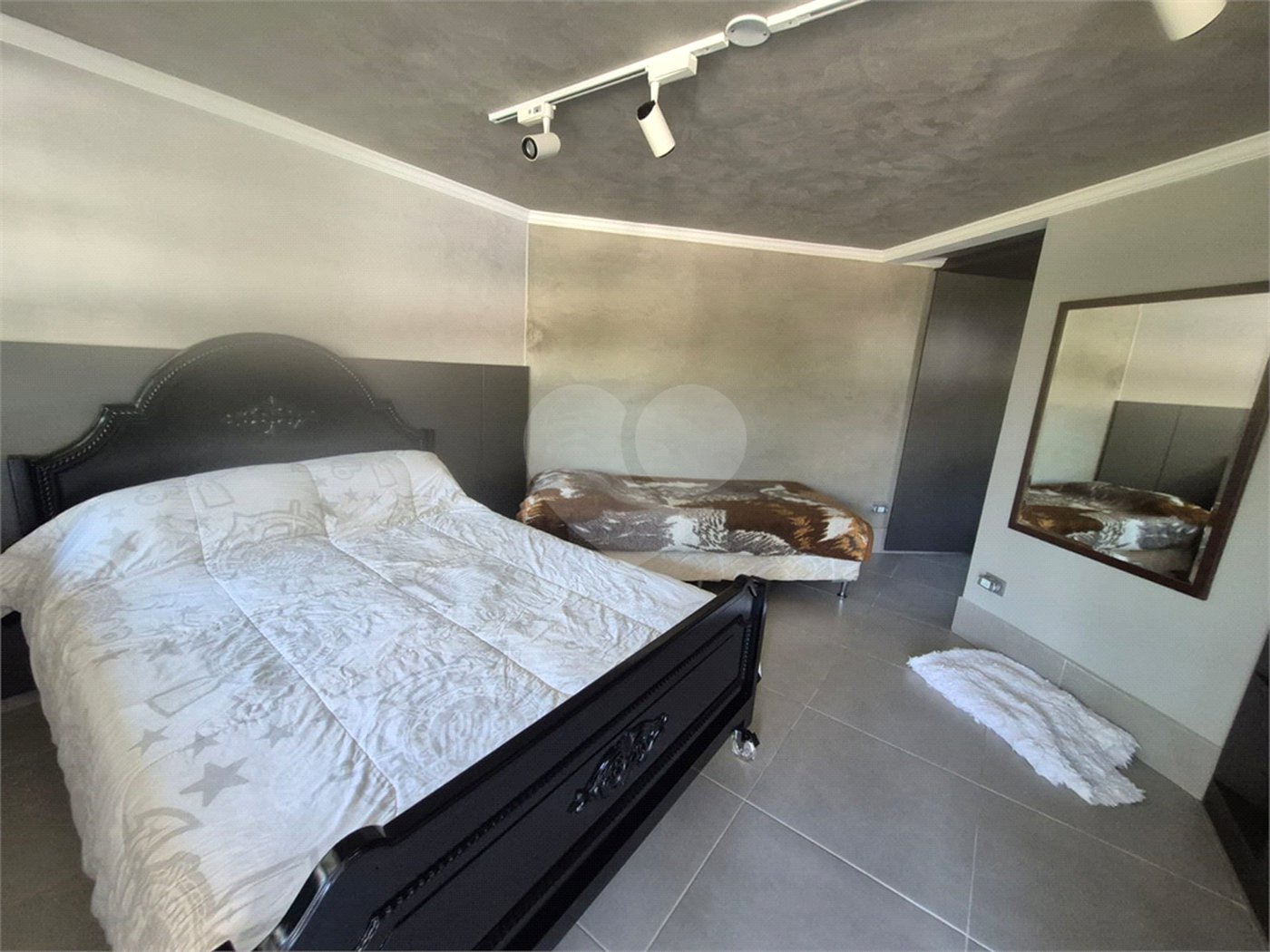 Casa à venda com 5 suítes no condomínio Associação Reserva das Hortênsias, Mairiporã - SP