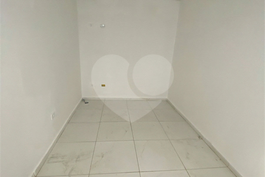 Casa à venda com 3 quartos em Carandiru, São Paulo, SP