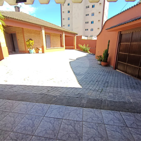 Casa à venda com 3 quartos, sendo 2 suítes,  em Vila Mogilar, Mogi das Cruzes, SP