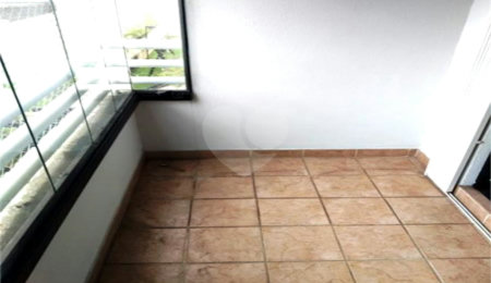 Apartamento à venda com 2 quartos, sendo 1 suíte,  em Moema, São Paulo, SP