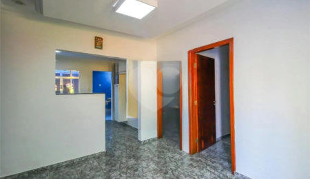 Casa à venda com 3 quartos, sendo 1 suíte,  em Vila Aparecida, Jundiaí, SP