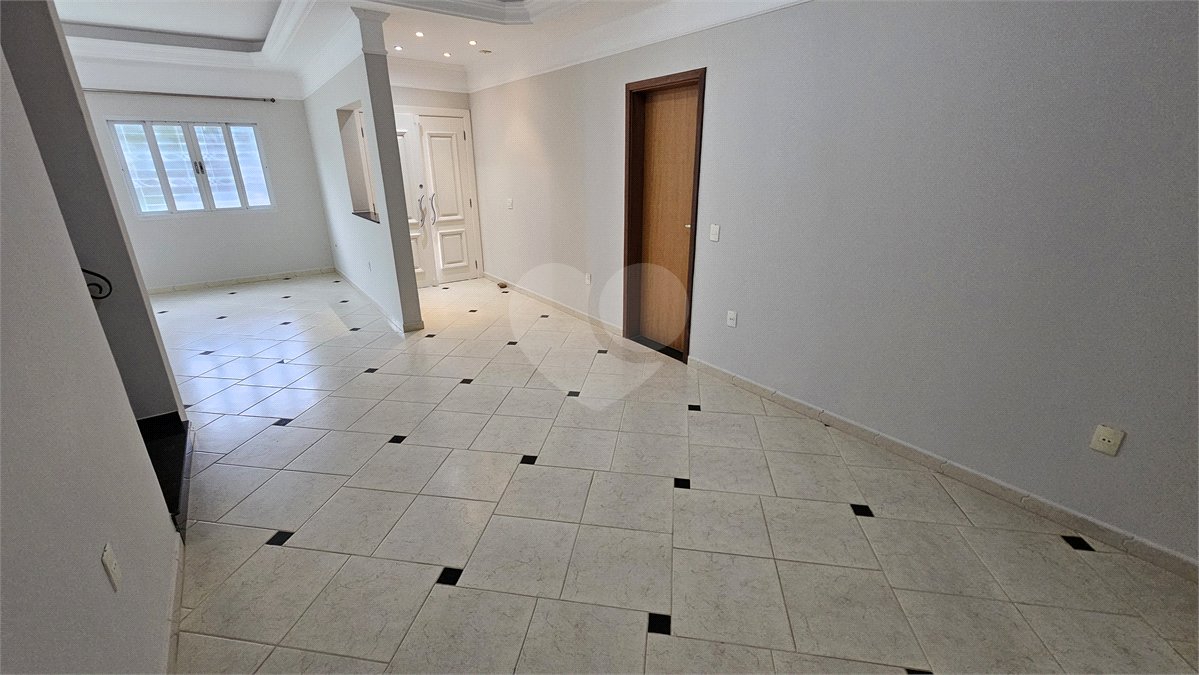 Casa Locação e Venda Condomínio Portal de Itaici 04 Dormitórios 02 suítes
