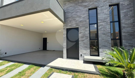Casa à venda com 3 quartos, sendo 1 suíte,  no condomínio Residencial Villeneuve, São Carlos - SP