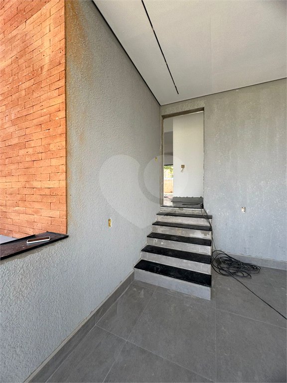 Casa à venda com 3 suítes no condomínio Reserva Central Parque, Salto - SP