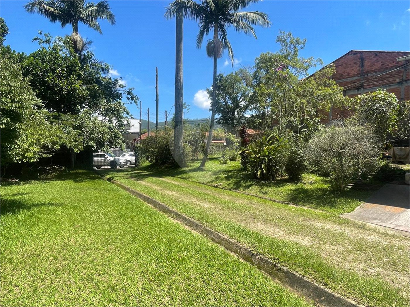 Chácara à venda com 5 quartos, sendo 2 suítes,  em Vila São Paulo, Mogi das Cruzes, SP