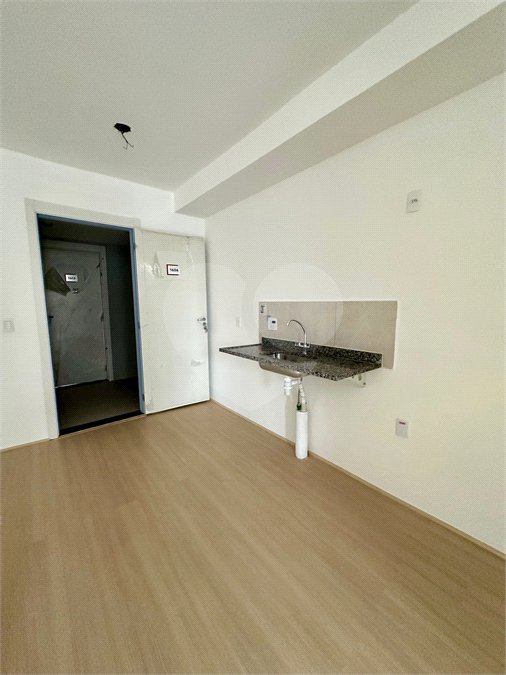 Apartamento à venda com 1 quarto em Santo Cristo, Rio de Janeiro, RJ
