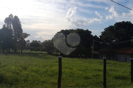 Sítio à venda com 3 quartos, sendo 1 suíte, em Recanto dos Bandeirantes, Porto Feliz, SP