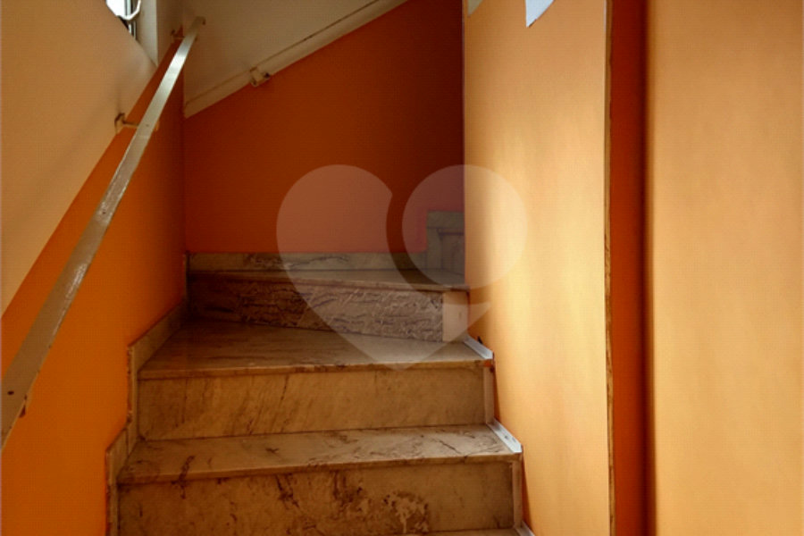 Sobrado à venda com 3 quartos em Jardim Regina, São Paulo, SP