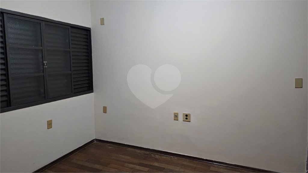 Casa à venda ou para alugar com 4 quartos, sendo 2 suítes, em Jardim Morumbi, Araraquara, SP
