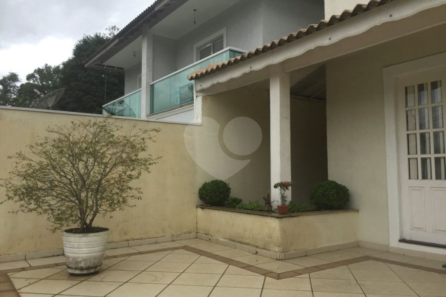 Sobrado à venda com 3 suítes em Tremembé, São Paulo, SP