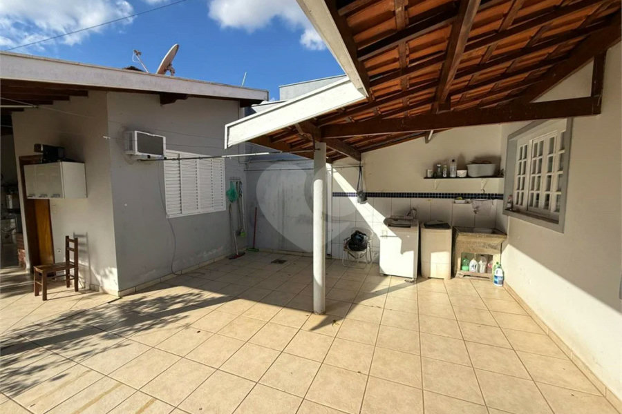 Casa à venda com 3 quartos, sendo 2 suítes,  em Nova Piracicaba, Piracicaba, SP