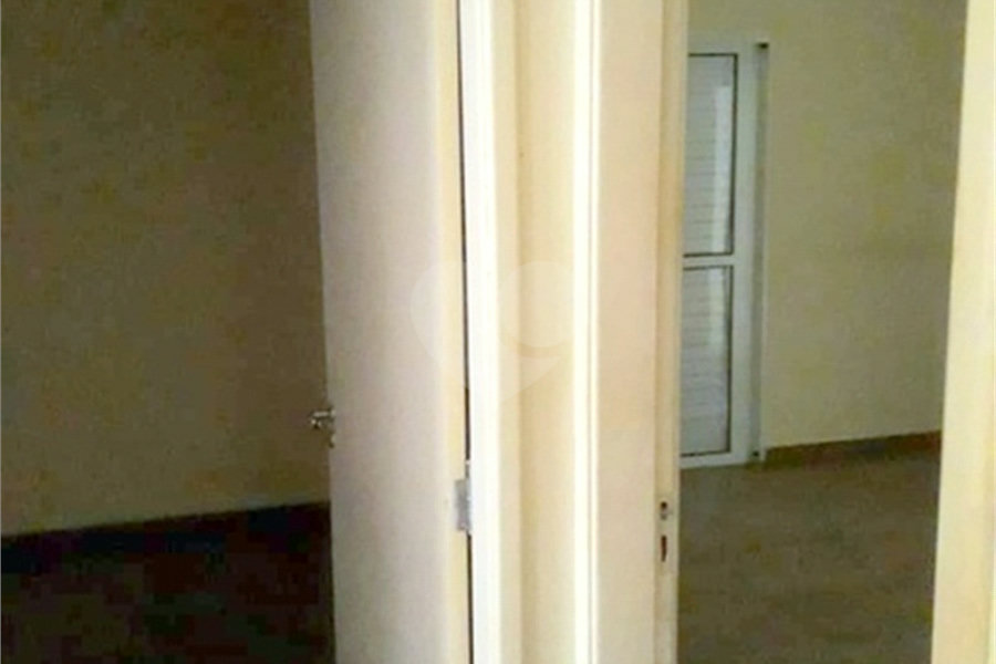 Casa à venda com 4 quartos, sendo 2 suítes, em Santana, São Paulo, SP