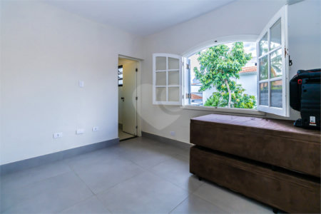 Casa à venda com 3 quartos, sendo 1 suíte, em Brooklin Paulista, São Paulo, SP