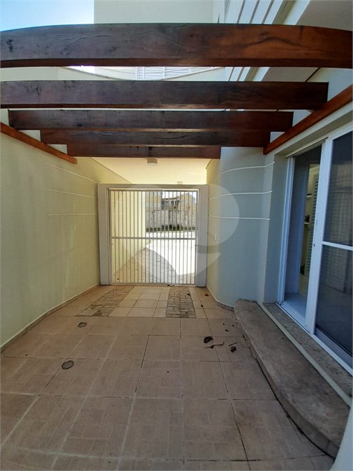 Casa à venda com 4 quartos, sendo 3 suítes, no condomínio Residencial Terras de Vinhedo, Vinhedo - SP